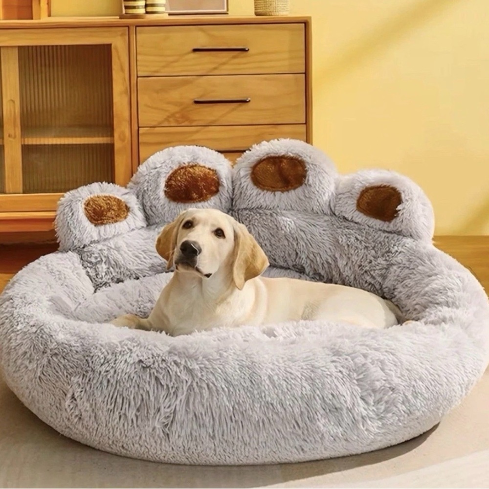 Plush Paw-Shaped Dog Bed in Gray and Brown